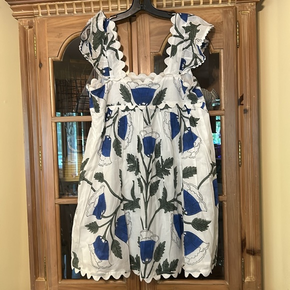 JULIET DUNN

White and Klein Blue Baby Doll Dress with Bellflower Block Print - Picture 8 of 11